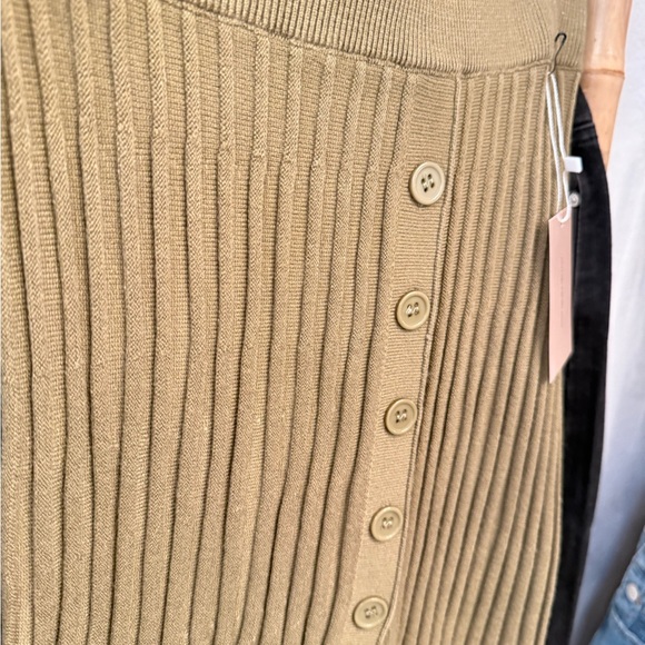 Pleated Slit Detailed Sweater Skirt - Picture 5 of 5